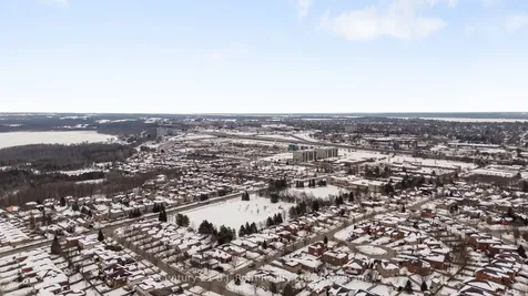 6 Golden Eagle Way Barrie ON L4M 6P4