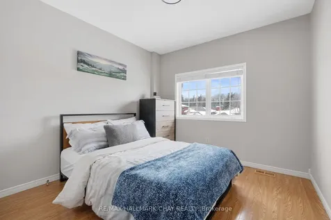 231 Mapleton Avenue Barrie ON L4N 8T3