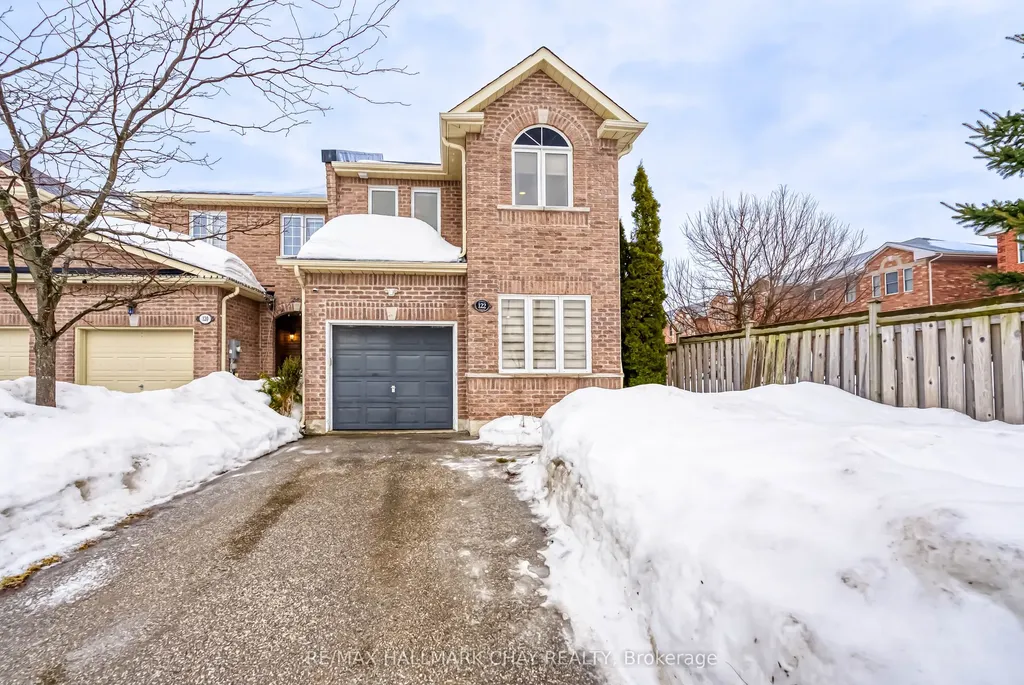 122 Stanley Street Barrie ON L4M 6V5