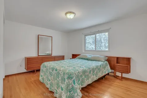 24 Clover Avenue Barrie ON L4N 3M6