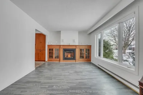 24 Clover Avenue Barrie ON L4N 3M6