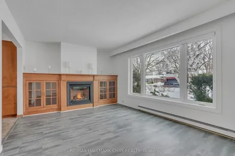 24 Clover Avenue Barrie ON L4N 3M6