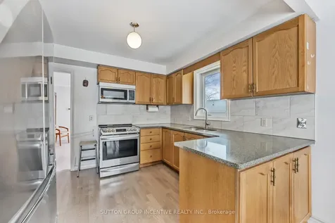 314 Leacock Drive Barrie ON L4N 6J8