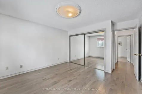 314 Leacock Drive Barrie ON L4N 6J8