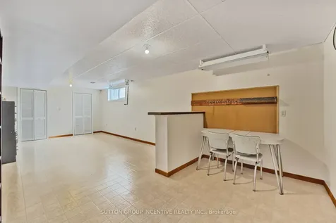 314 Leacock Drive Barrie ON L4N 6J8