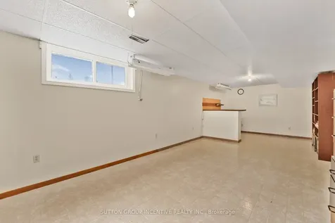 314 Leacock Drive Barrie ON L4N 6J8