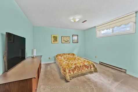 314 Leacock Drive Barrie ON L4N 6J8