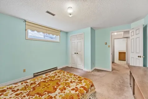 314 Leacock Drive Barrie ON L4N 6J8