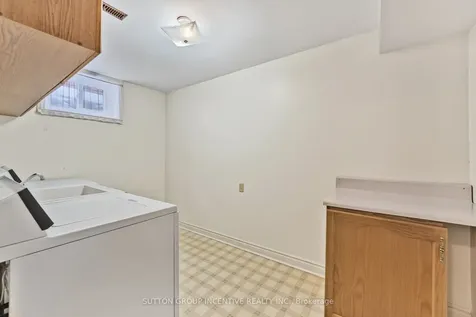 314 Leacock Drive Barrie ON L4N 6J8