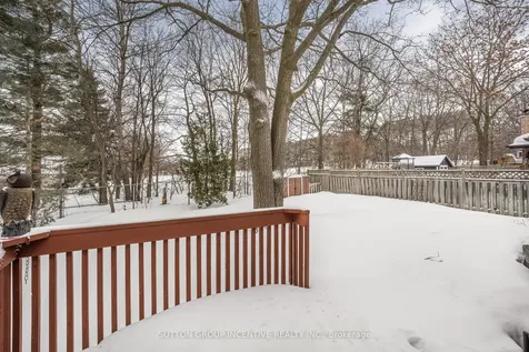 314 Leacock Drive Barrie ON L4N 6J8