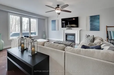 125 Jewel House Lane Barrie ON L4N 6E1