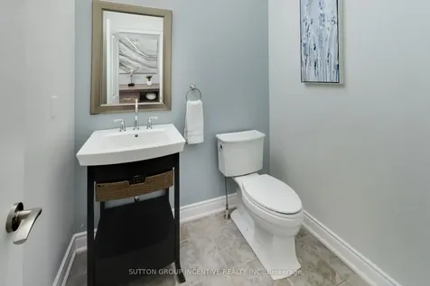 125 Jewel House Lane Barrie ON L4N 6E1