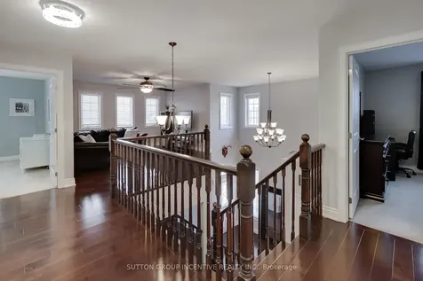 125 Jewel House Lane Barrie ON L4N 6E1