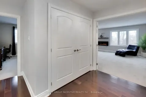 125 Jewel House Lane Barrie ON L4N 6E1