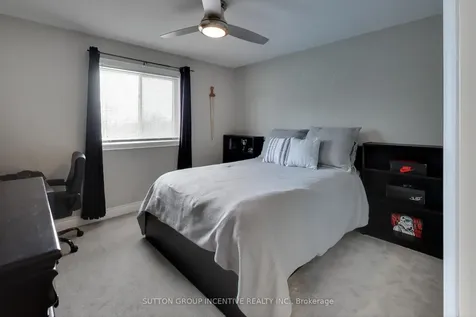 125 Jewel House Lane Barrie ON L4N 6E1