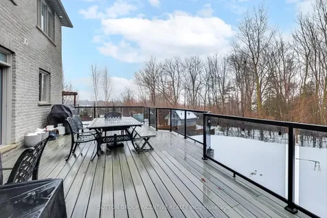 125 Jewel House Lane Barrie ON L4N 6E1