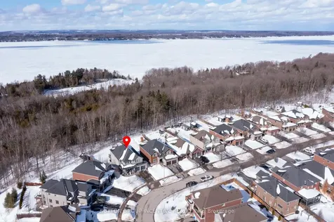 125 Jewel House Lane Barrie ON L4N 6E1