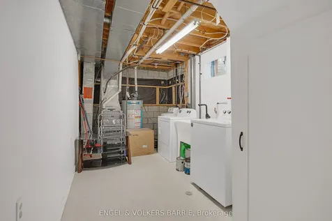 30 Garden Drive Barrie ON L4N 6H8