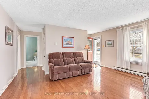 73 Ninth Street Collingwood ON L9Y 2G3