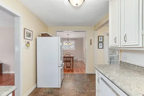 73 Ninth Street Collingwood ON L9Y 2G3