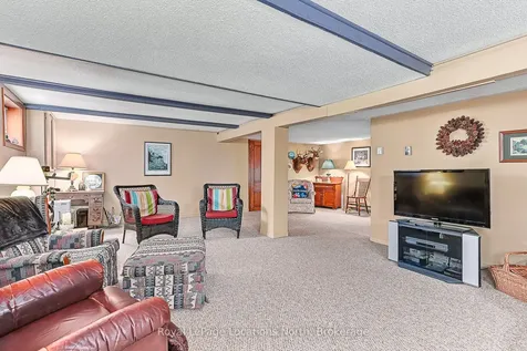 73 Ninth Street Collingwood ON L9Y 2G3