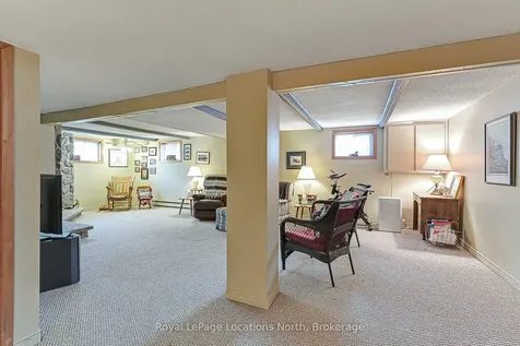 73 Ninth Street Collingwood ON L9Y 2G3