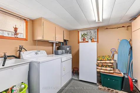 73 Ninth Street Collingwood ON L9Y 2G3