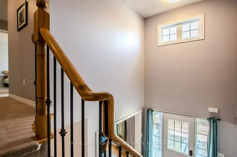 112 Diana Way Barrie ON L4M 7J2