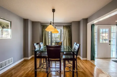 112 Diana Way Barrie ON L4M 7J2