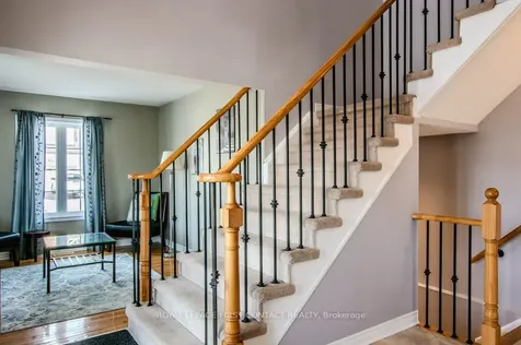 112 Diana Way Barrie ON L4M 7J2