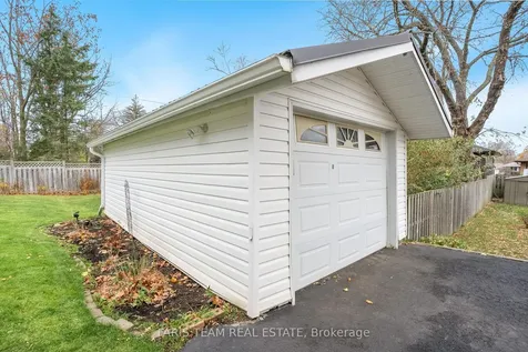 132 Rodney Street Barrie ON L4M 4C7