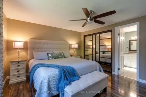 13 Coles Street Barrie ON L4N 5W8