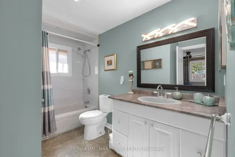 13 Coles Street Barrie ON L4N 5W8