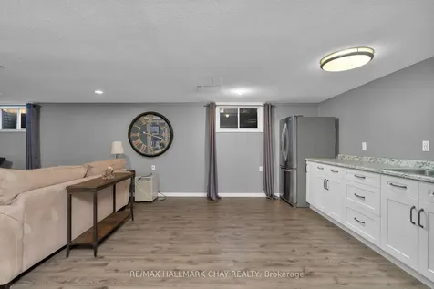 13 Coles Street Barrie ON L4N 5W8