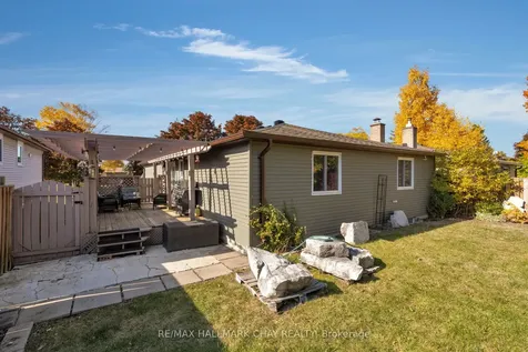 13 Coles Street Barrie ON L4N 5W8