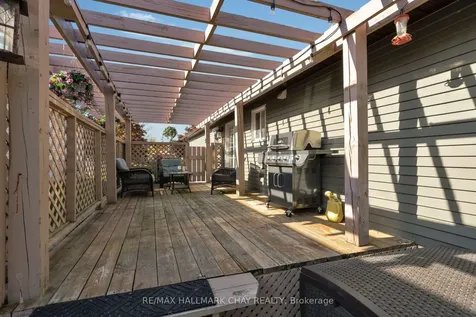 13 Coles Street Barrie ON L4N 5W8