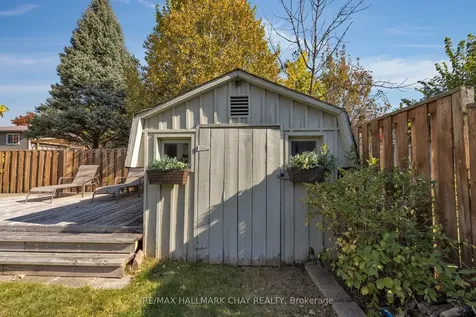 13 Coles Street Barrie ON L4N 5W8