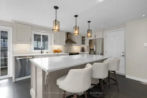 13 Coles Street Barrie ON L4N 5W8