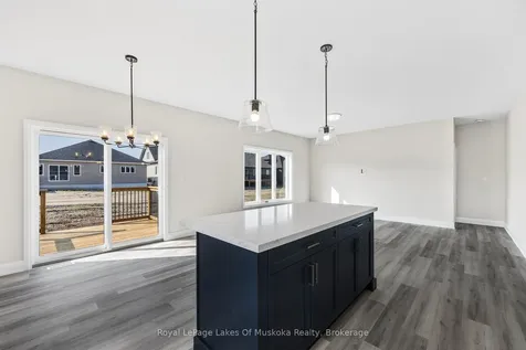132 Brandon Avenue Severn ON L0K 1E0