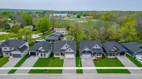 132 Brandon Avenue Severn ON L0K 1E0