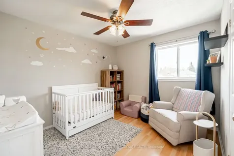 116 Leggott Avenue Barrie ON L4N 8W9