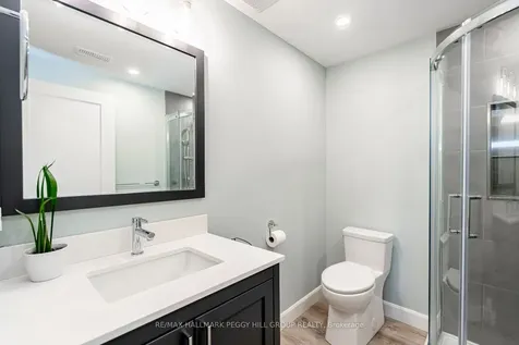 116 Leggott Avenue Barrie ON L4N 8W9