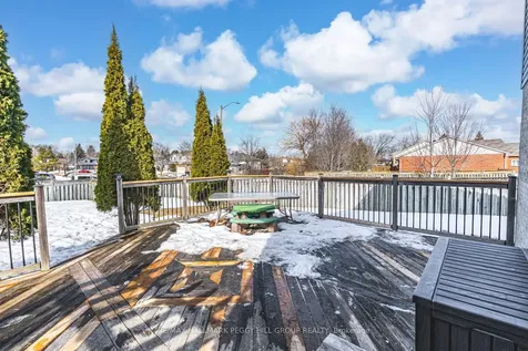 116 Leggott Avenue Barrie ON L4N 8W9