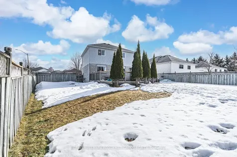 116 Leggott Avenue Barrie ON L4N 8W9