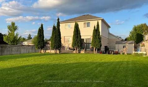 116 Leggott Avenue Barrie ON L4N 8W9