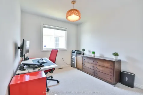 39 Player Drive Barrie ON L4M 6W5