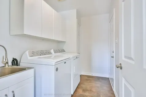 39 Player Drive Barrie ON L4M 6W5