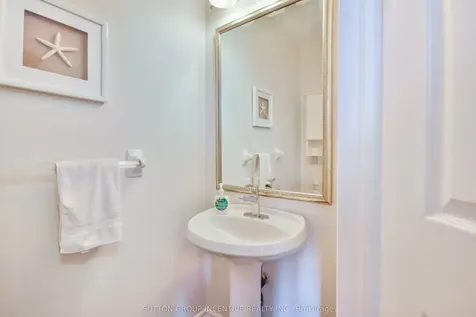 39 Player Drive Barrie ON L4M 6W5