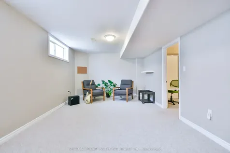 39 Player Drive Barrie ON L4M 6W5