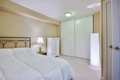 39 Player Drive Barrie ON L4M 6W5